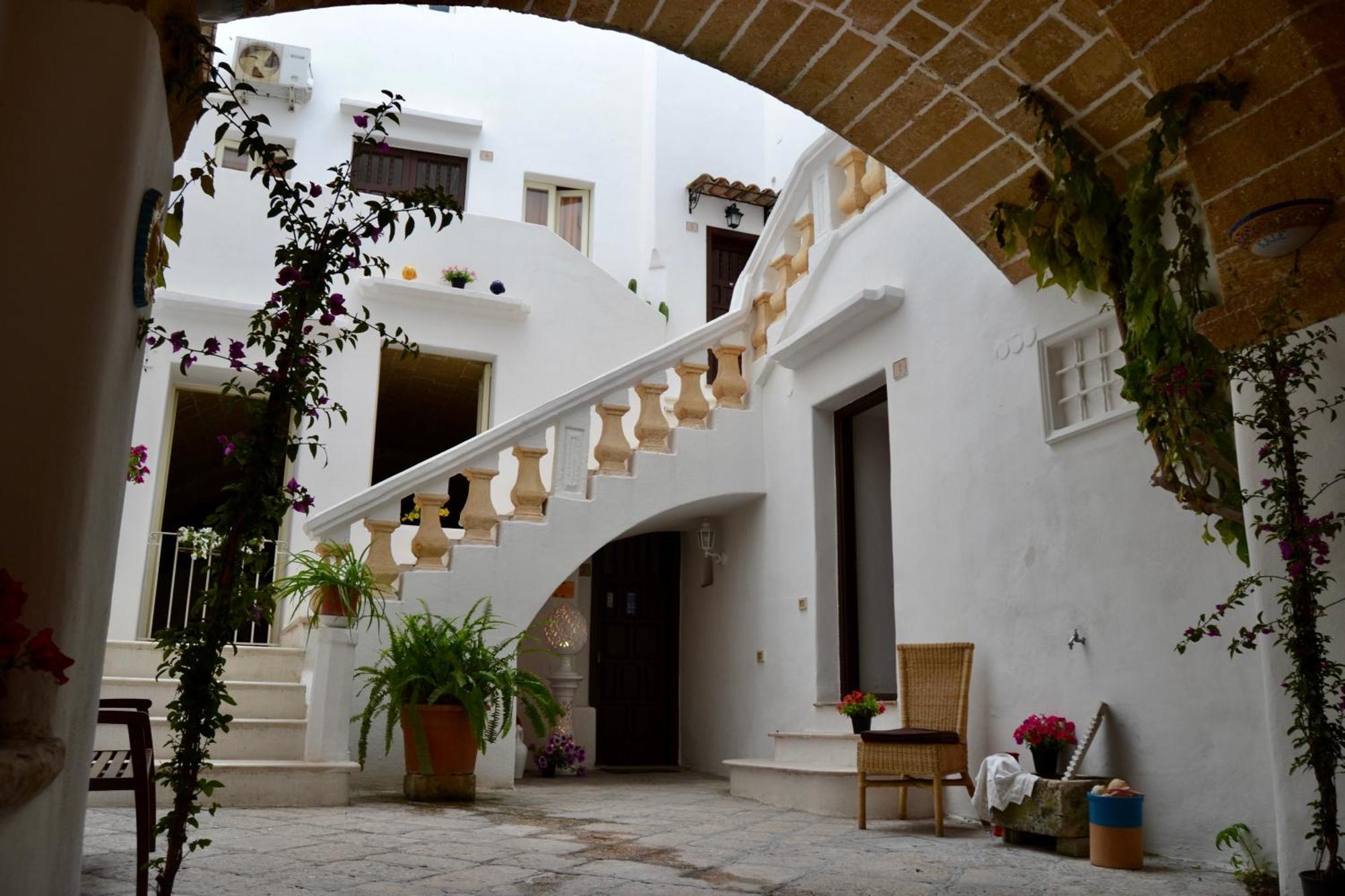 Kallistos Suites & Apartments Gallipoli Ngoại thất bức ảnh