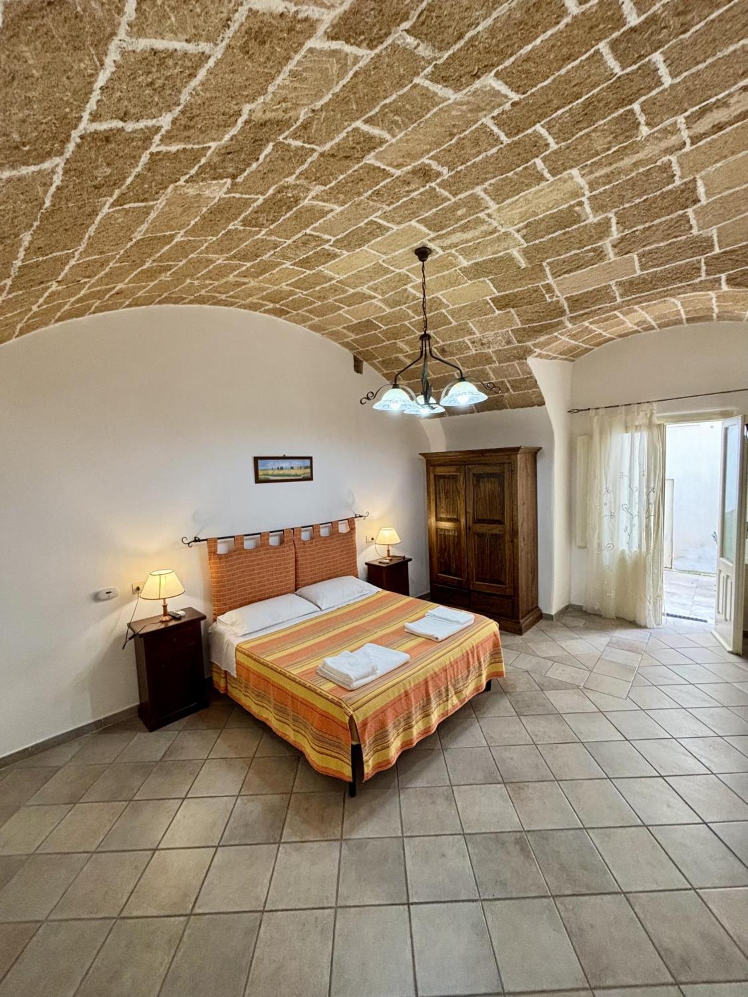 Kallistos Suites & Apartments Gallipoli Ngoại thất bức ảnh